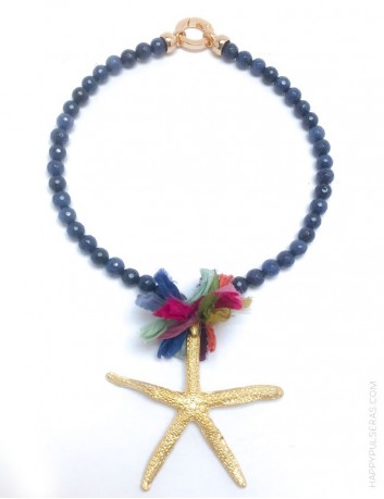 jewelry online madrid collar piedras naturales con estrella mar dorada y pompón de seda de colores. Azul oscuro.