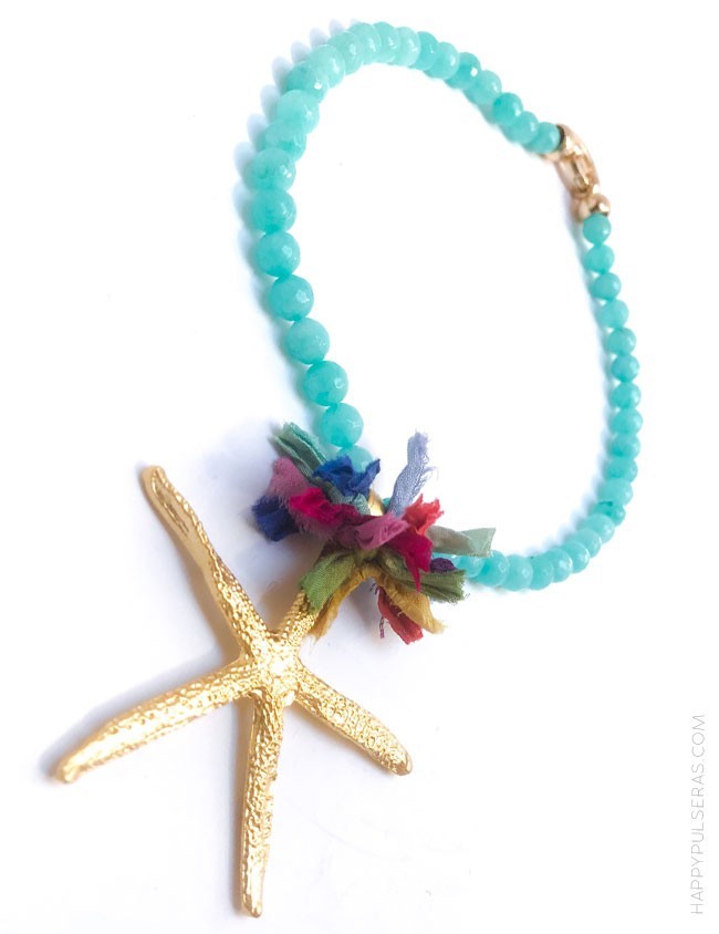 jewelry online madrid collar piedras naturales con estrella mar dorada y pompón de seda de colores. Azul turquesa