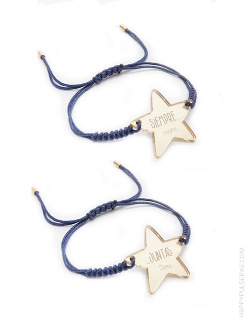 Pulsera madre e hija a juego estrellas doradas grabadas con su nombre. Grabado gratis.