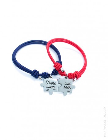 Pulsera personalizadas para pareja a juego grabada con la dedicatoria que quieras. happypulseras.com