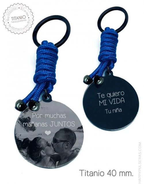 Llavero grabado con foto y dedicatoria, regalo original para pareja en Happypulseras, muchos colores