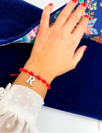 Pulsera roja nudos de la suerte con inicial- Pulsera Nochevieja- Happypulseras