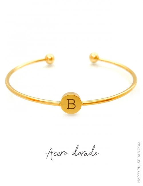 Pulsera rígida dorada finita con botón dorado grabado con tu inicial- Happypulseras